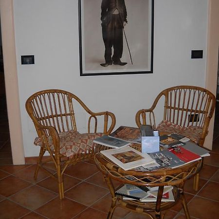 Charlie Chaplin Tamara Exterior foto